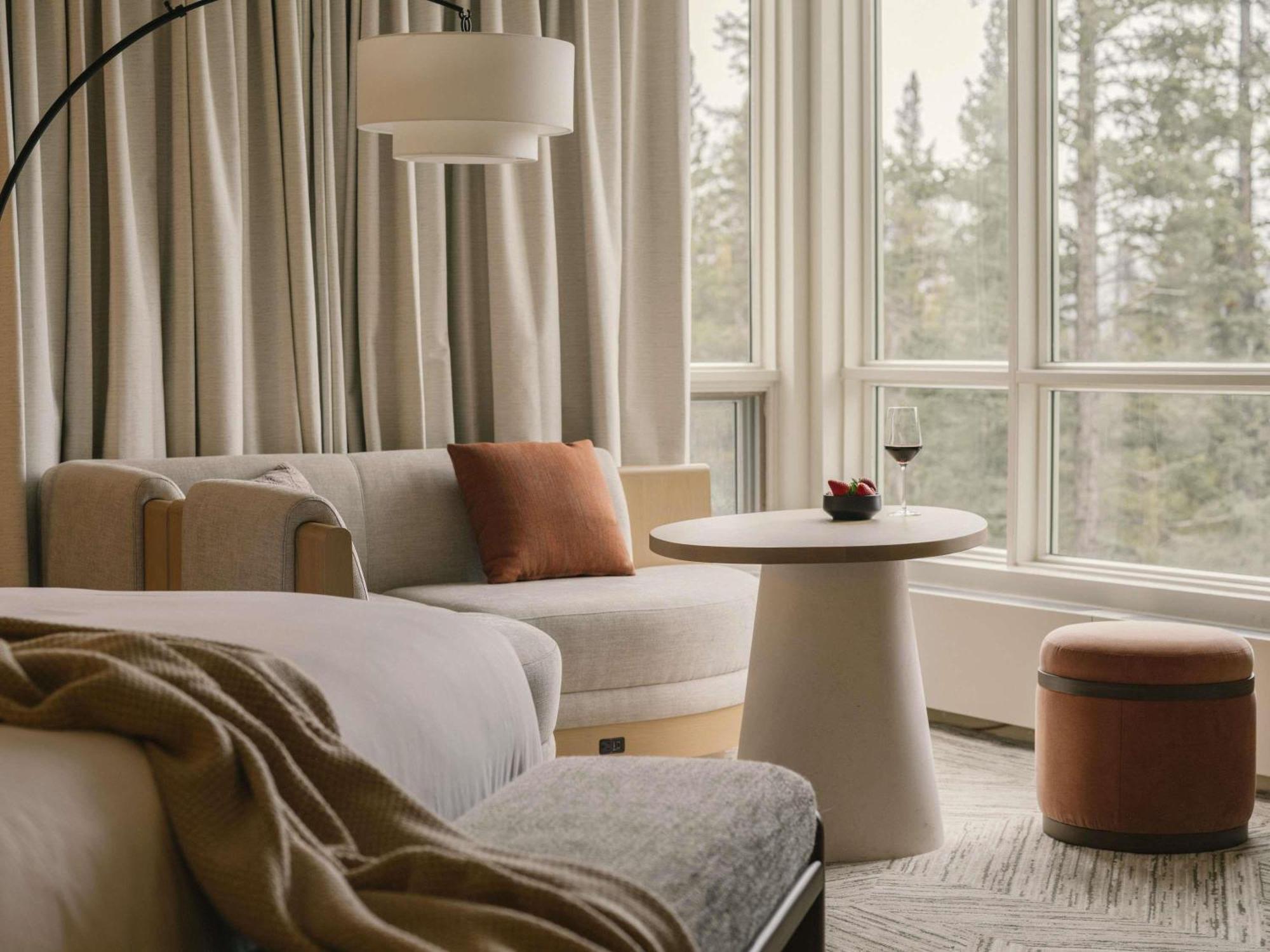 One-Bedroom Rimrock Vista View King Suite Private Terrace