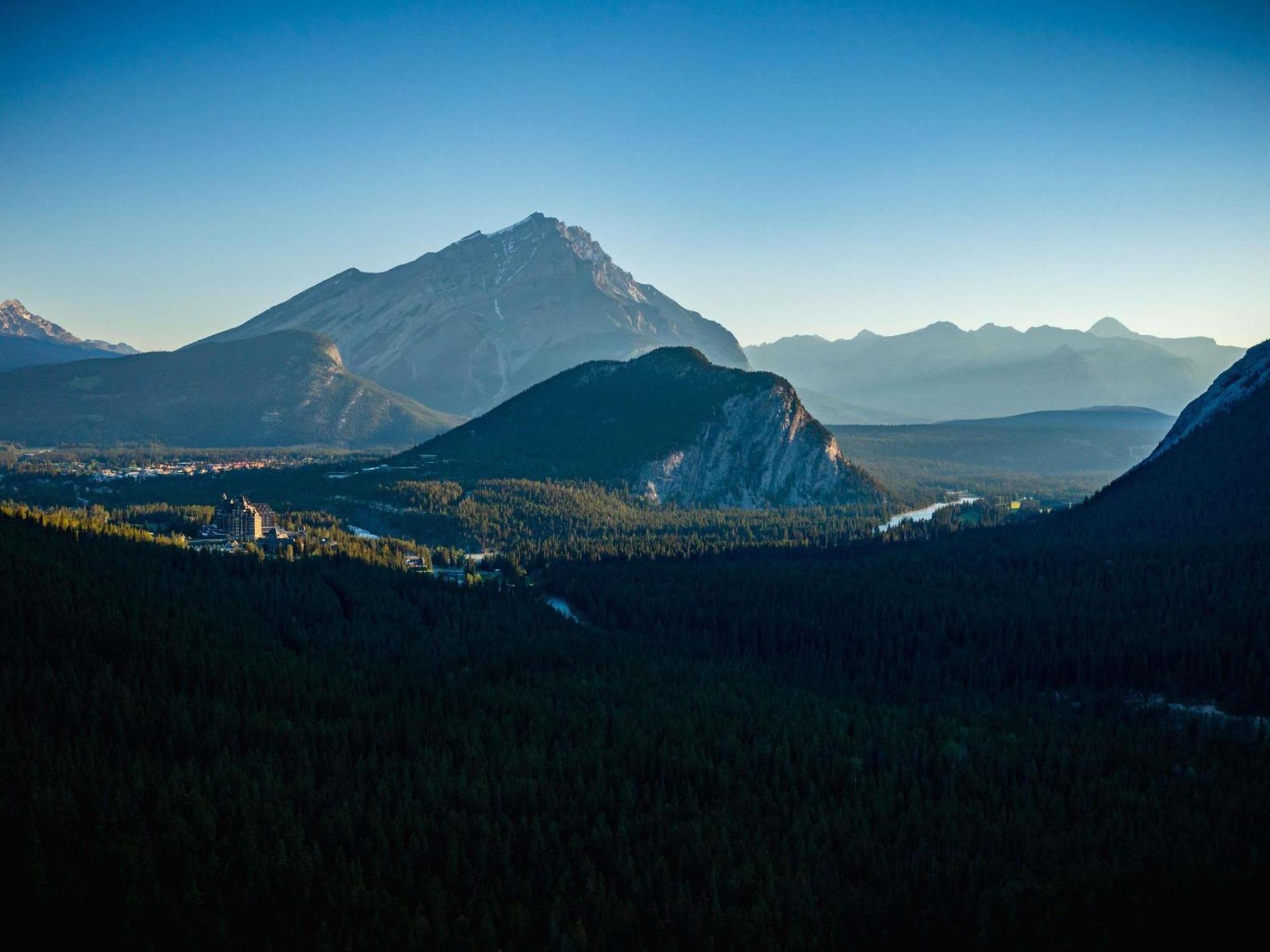 One-Bedroom Rimrock Vista View King Suite Private Terrace